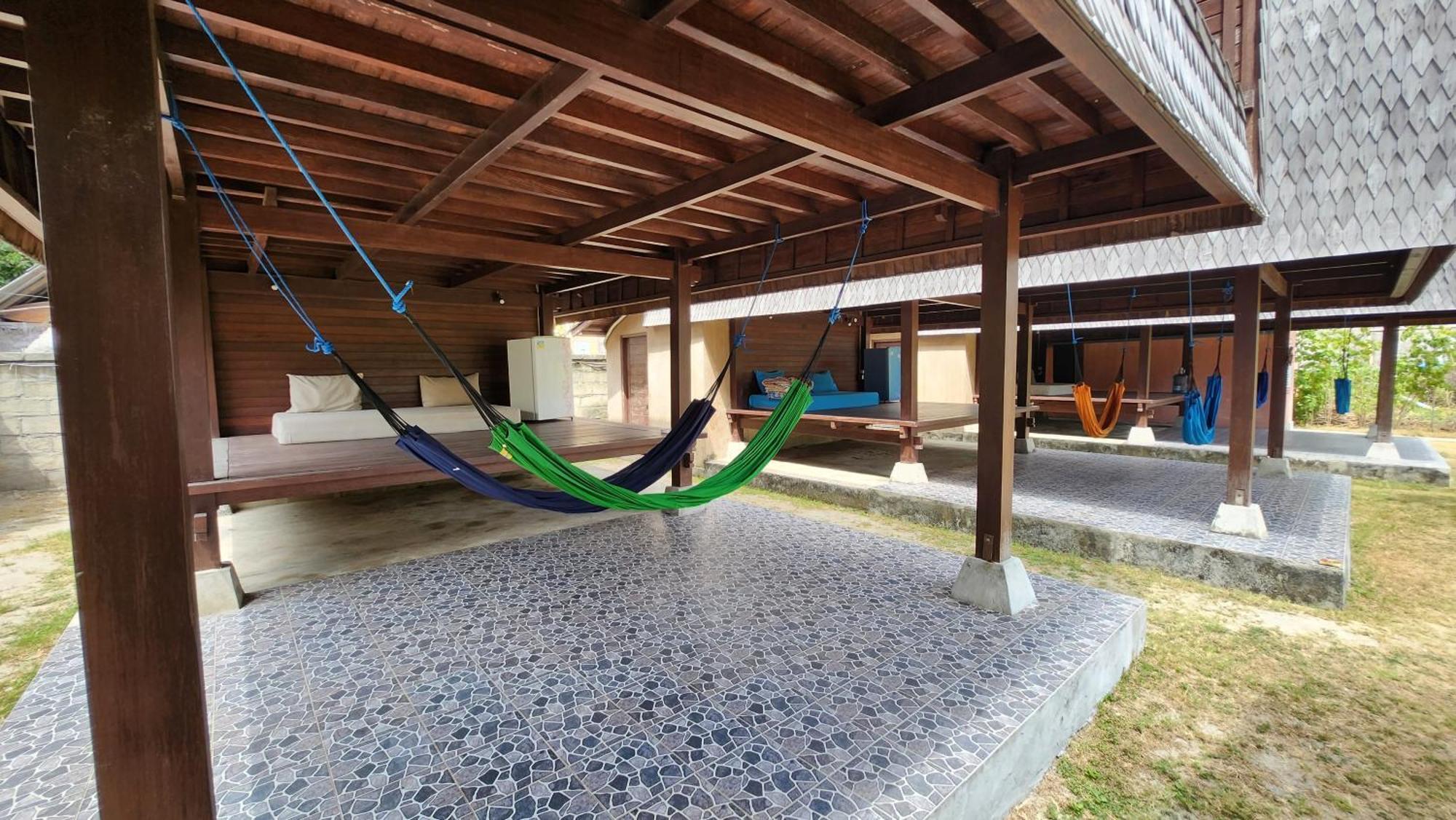 Suka Beach Bungalow Nusa Lembongan Extérieur photo